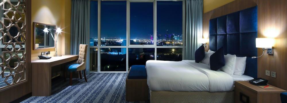 The Castle Premium Hotel Doha Eksteriør billede