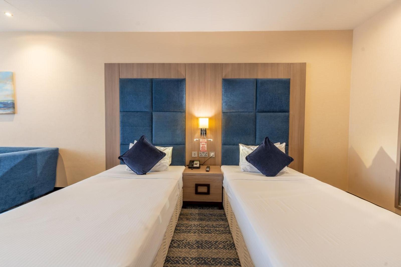 The Castle Premium Hotel Doha Eksteriør billede