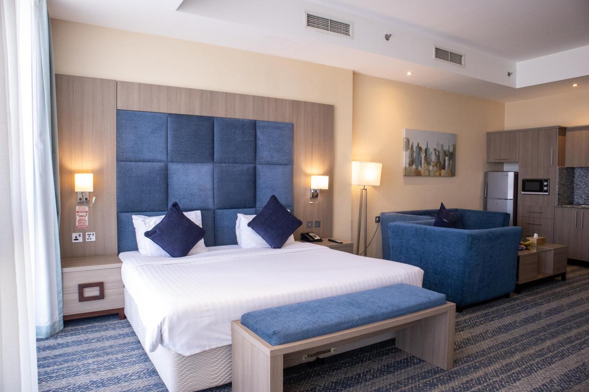 The Castle Premium Hotel Doha Eksteriør billede
