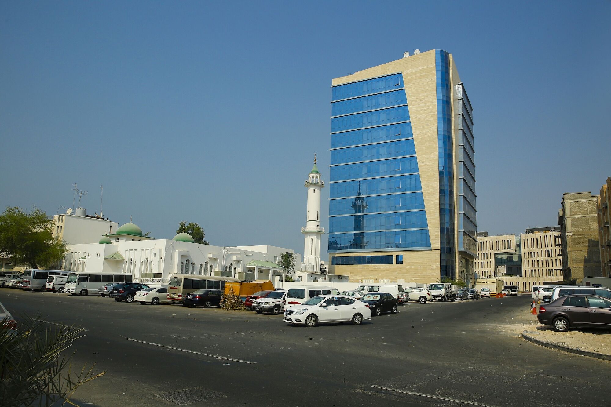The Castle Premium Hotel Doha Eksteriør billede
